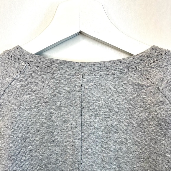 Lululemon Catch A Moment Crew Heathered Core Sweatshirt Light Grey Size 6 - Picture 8 of 13